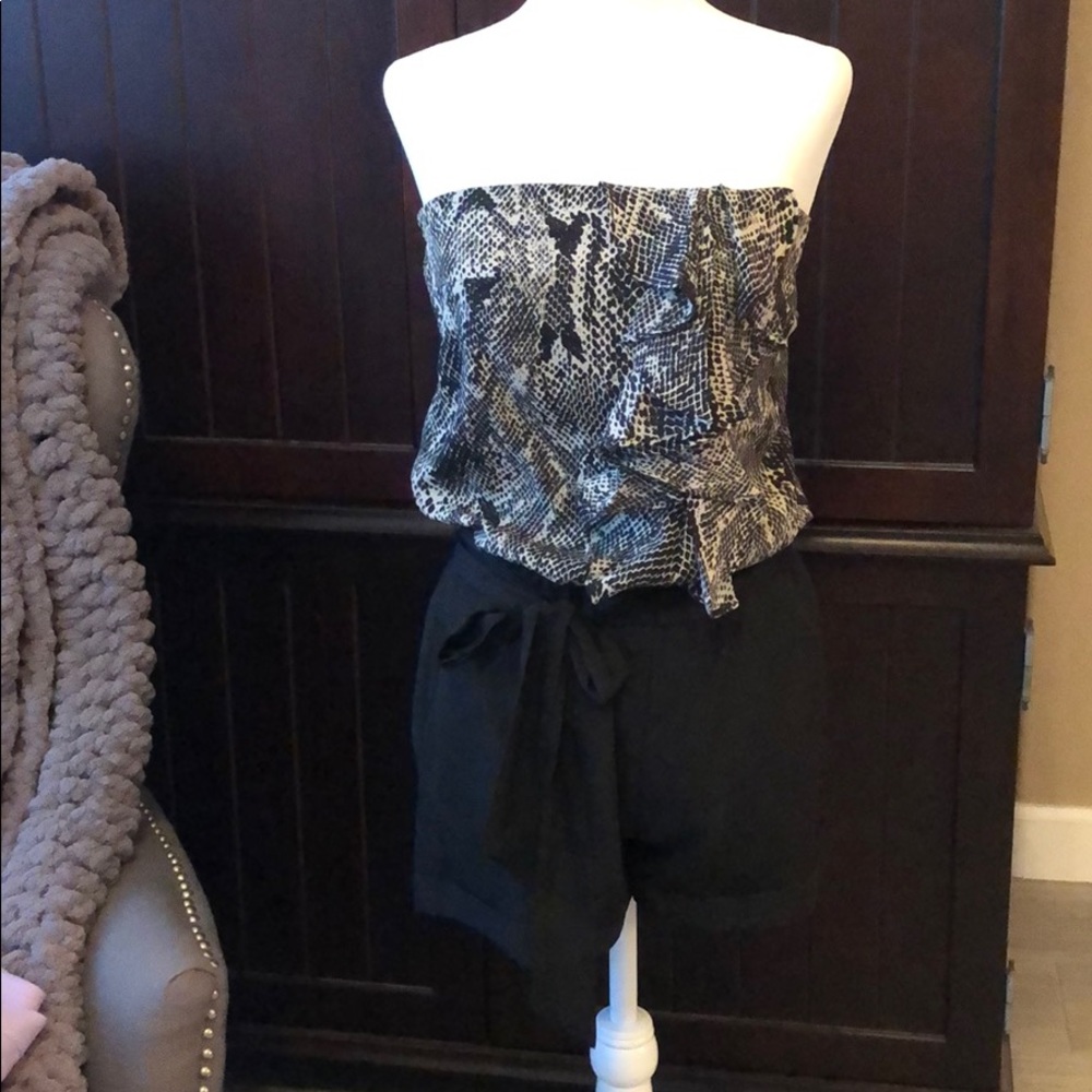 Express Strapless Romper - Picture 3 of 7